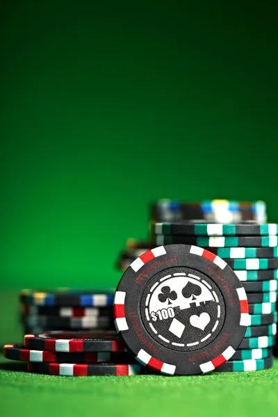 Roulette wheel spinning live